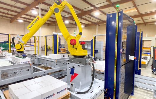Choosing the Right Palletizer for Consumer Packaged Goods 